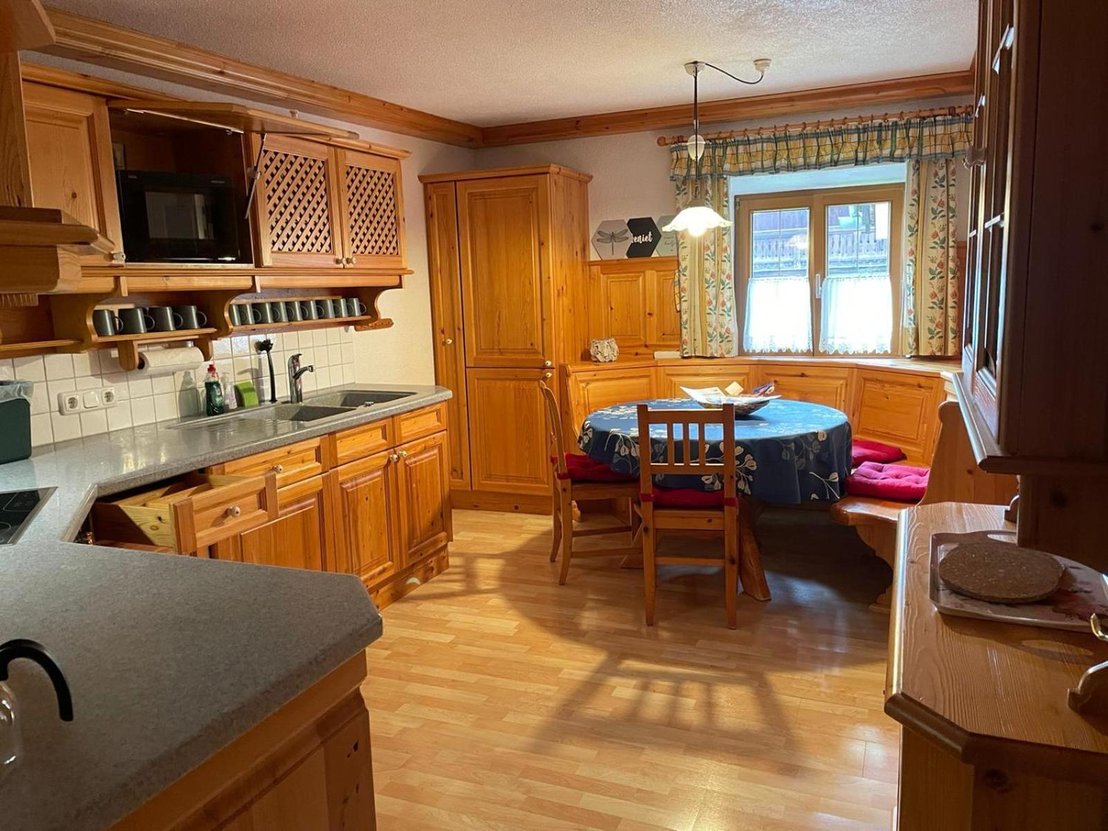 Appartments Krone Bichlbach Oda fotoğraf